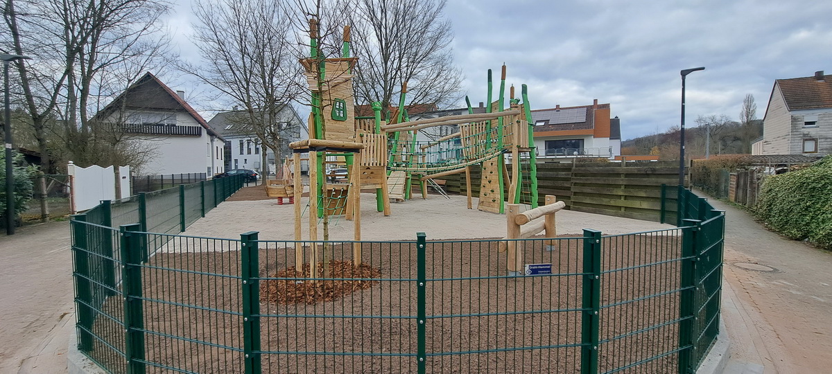 Spielplatz Rathaus 01